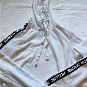 hollister cropped hoodie